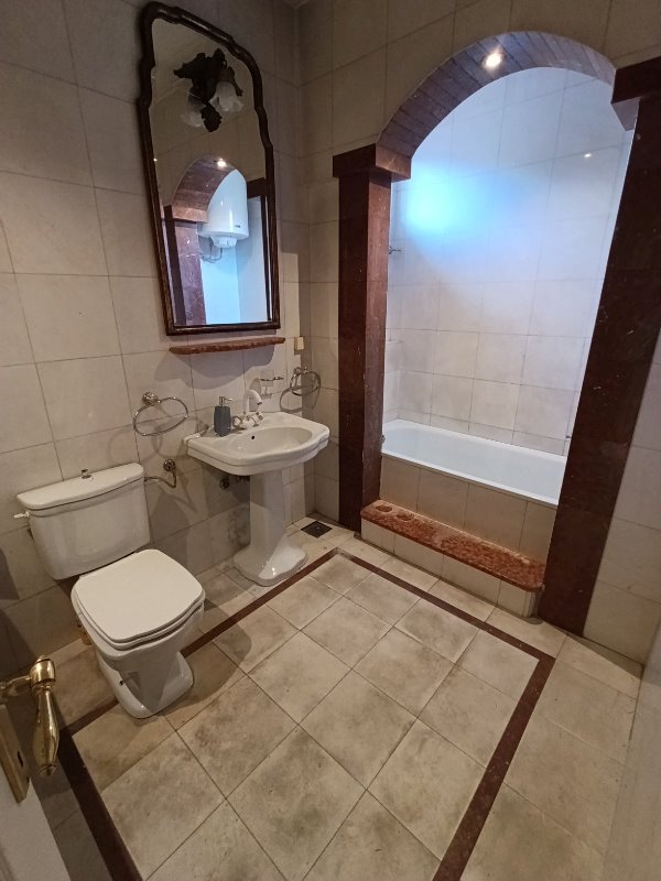 Slika 11 - Šumatovačka,  Lokal za izdavanje, 43m2, 1.400€