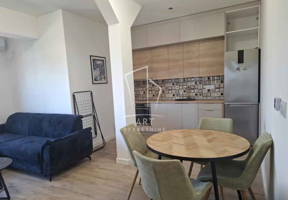Slika 2 - Milisava Đurovića, Trosoban stan za izdavanje, 44m2, 700€