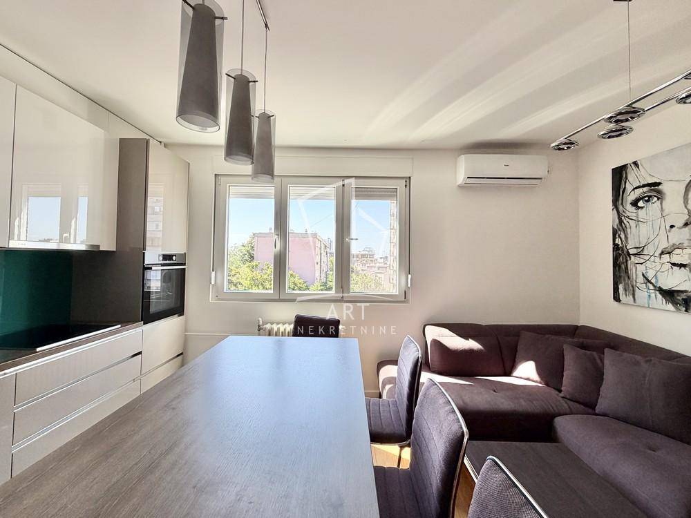 Slika 1 - Vojvode Brane, Trosoban stan za izdavanje, 62m2, 900€