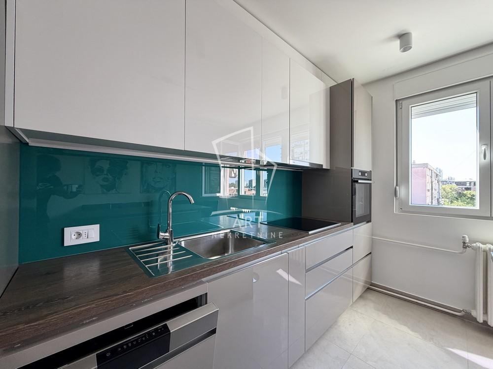 Slika 5 - Vojvode Brane, Trosoban stan za izdavanje, 62m2, 900€