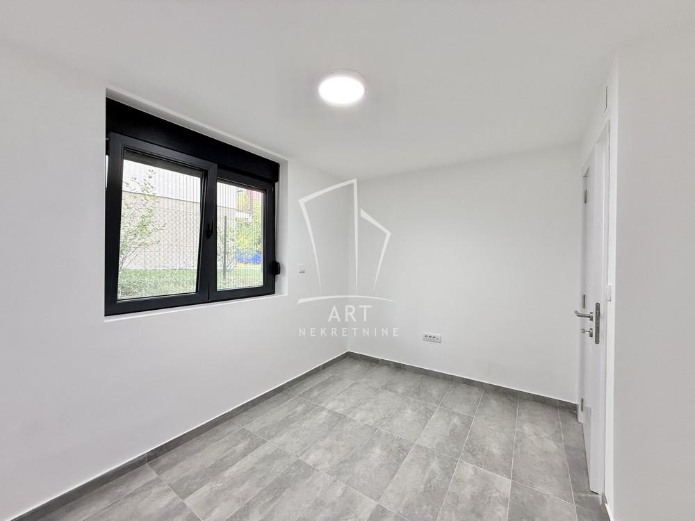 Slika 11 - Doljanska (Sremčica), Dvoiposoban stan na prodaju, 54m2, 99.000€