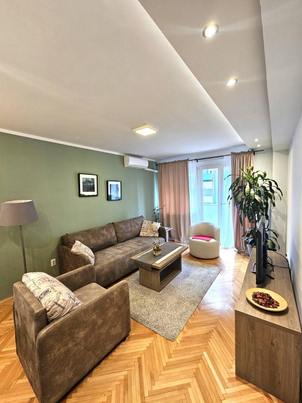 Slika 1 - Sarajevska, Dvosoban stan za izdavanje, 54m2, 1.000€