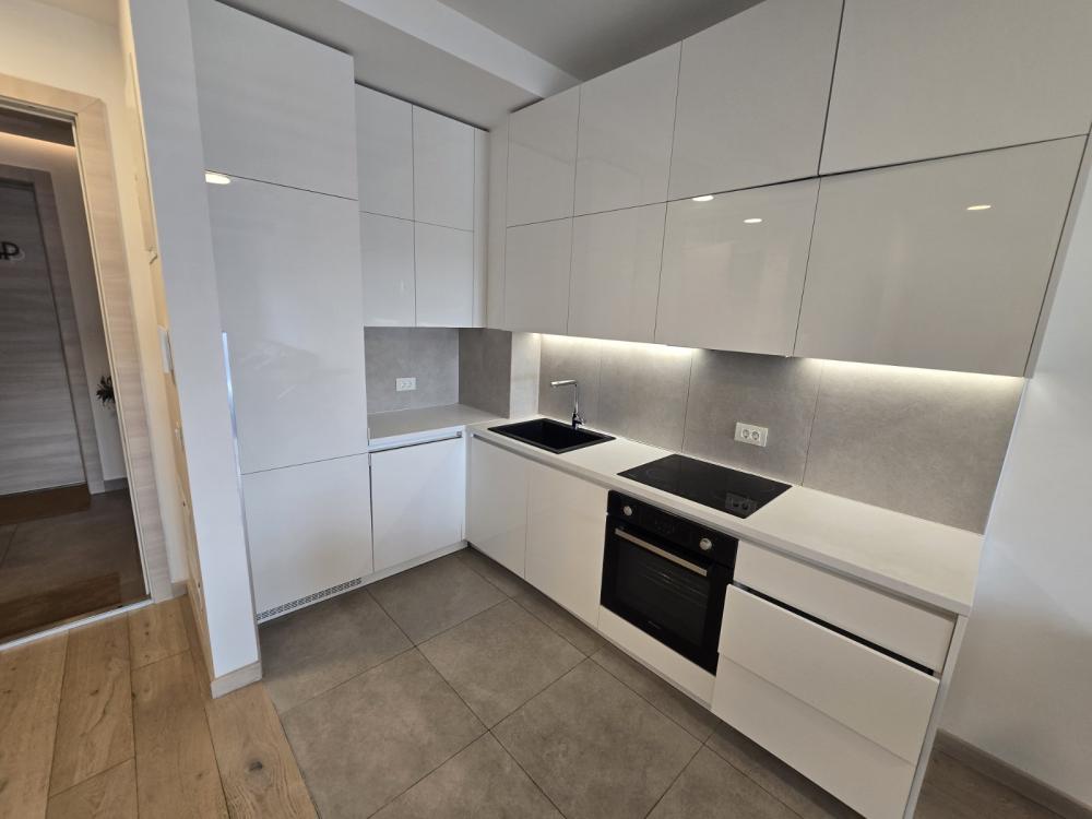 Slika 4 - Bulevar Milutina Milankovića, Trosoban stan za izdavanje, 75m2, 1.000€