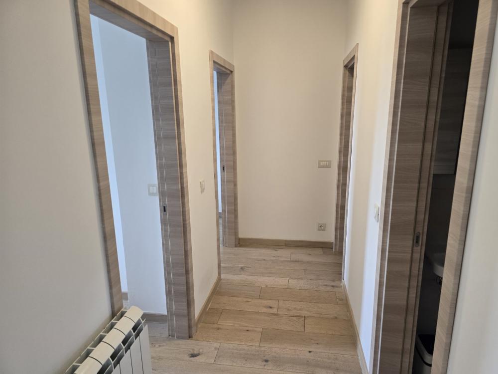 Slika 8 - Bulevar Milutina Milankovića, Trosoban stan za izdavanje, 75m2, 1.000€