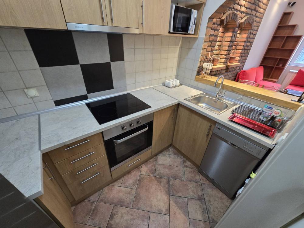 Slika 6 - Albanske spomenice, Dvosoban stan za izdavanje, 40m2, 550€