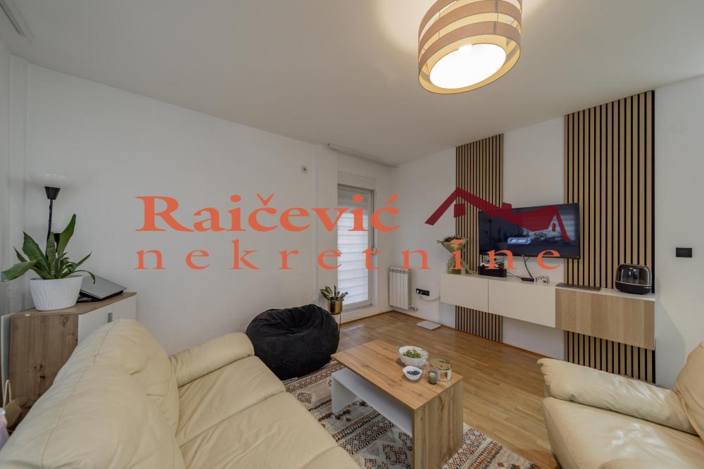 Slika 2 - Mate Milosevica, Jednoiposoban stan na prodaju, 103m2, 130.000€