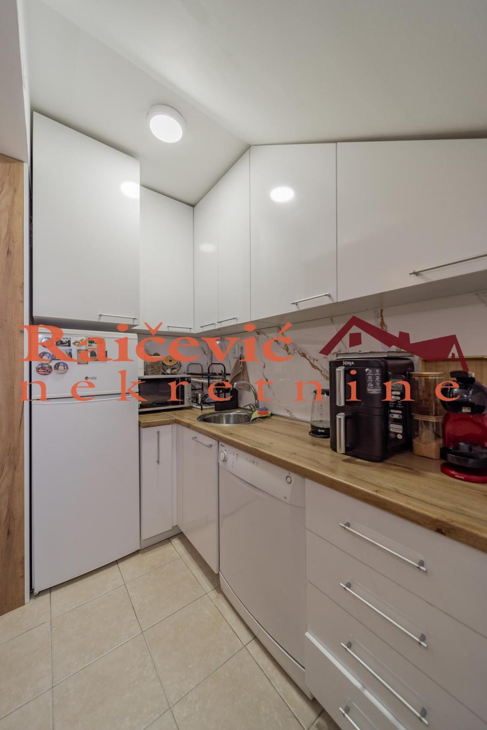 Slika 4 - Mate Milosevica, Jednoiposoban stan na prodaju, 103m2, 130.000€