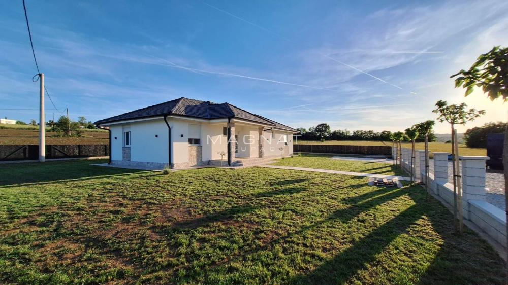 Slika 9 - Milosava Vlajića,  Kuća na prodaju, 144m2, 175.000€