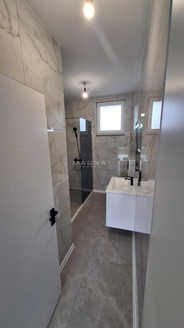 Slika 7 - Milosava Vlajića,  Kuća na prodaju, 144m2, 175.000€