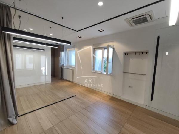Slika 2 - Šabačka,  Lokal za izdavanje, 42m2, 900€