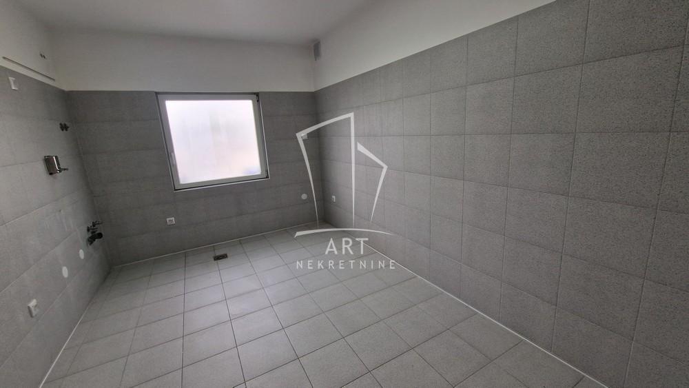 Slika 9 - Ljiljane Krstić,  Lokal za izdavanje, 70m2, 500€