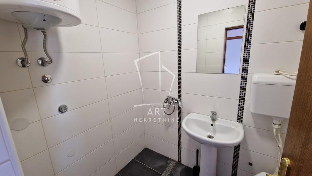 Slika 11 - Ljiljane Krstić,  Lokal za izdavanje, 70m2, 500€