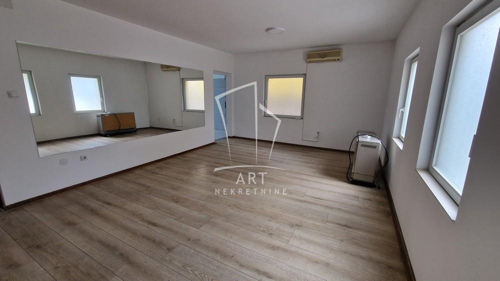 Slika 1 - Ljiljane Krstić,  Lokal za izdavanje, 70m2, 500€
