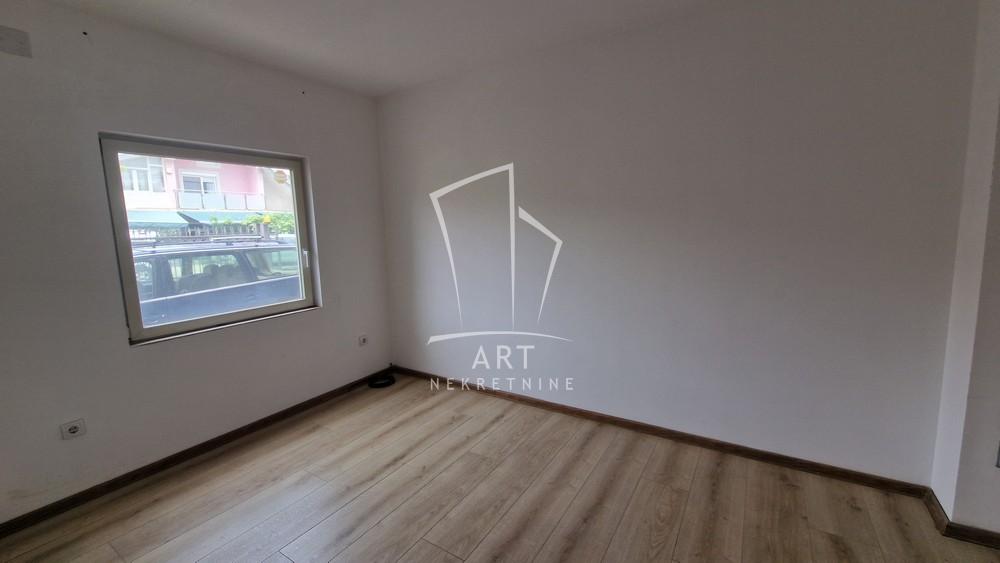 Slika 3 - Ljiljane Krstić,  Lokal za izdavanje, 70m2, 500€