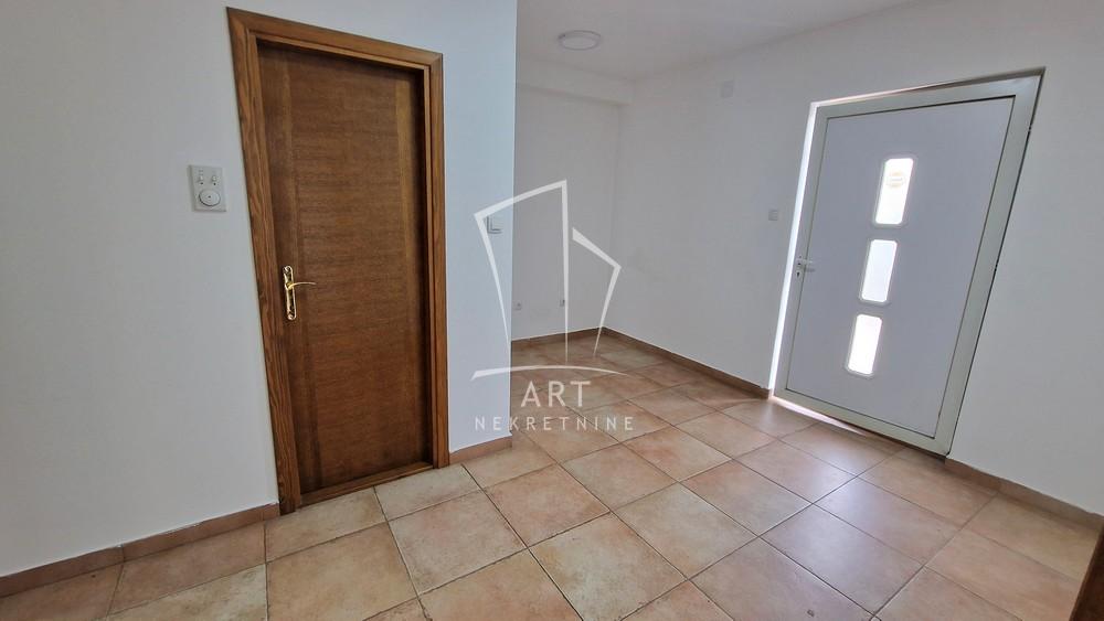 Slika 6 - Ljiljane Krstić,  Lokal za izdavanje, 70m2, 500€