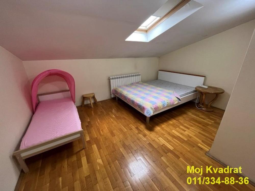 Slika 5 - Četvoroiposoban stan na prodaju, 160m2, 375.000€