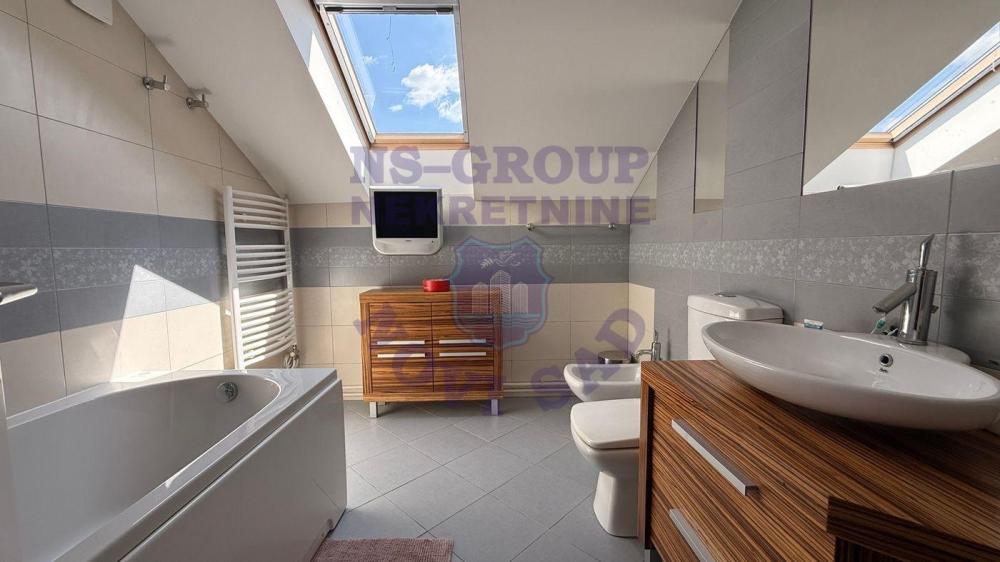 Slika 8 - Petosoban stan na prodaju, 146m2, 375.950€