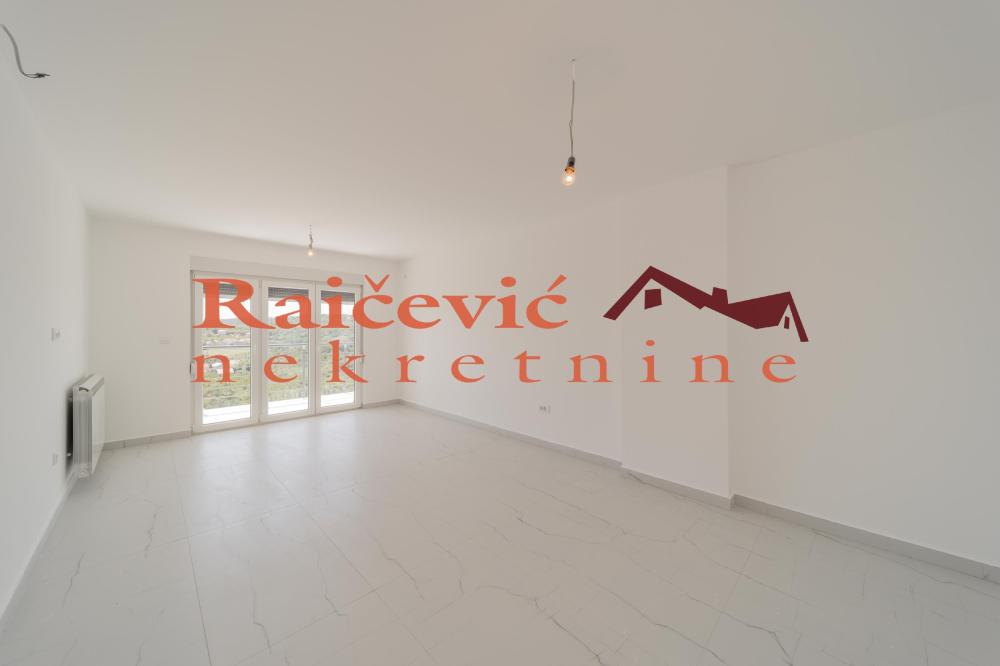 Slika 1 - Kaludjerica, Trosoban stan na prodaju, 80m2, 132.000€