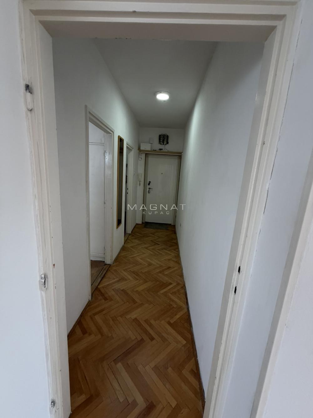 Slika 6 - Dr Đorđa Joanovića, Jednosoban stan na prodaju, 42m2, 97.000€