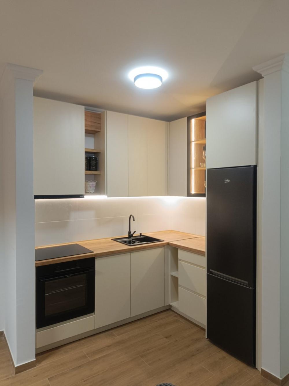 Slika 2 - Bulevar oslobođenja, Trosoban stan za izdavanje, 77m2, 1.300€