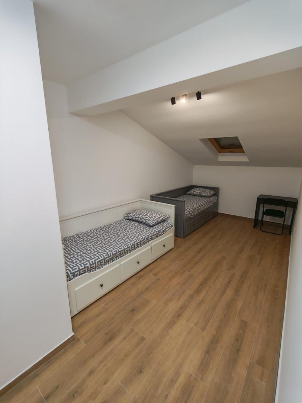 Slika 5 - Bulevar oslobođenja, Trosoban stan za izdavanje, 77m2, 1.300€
