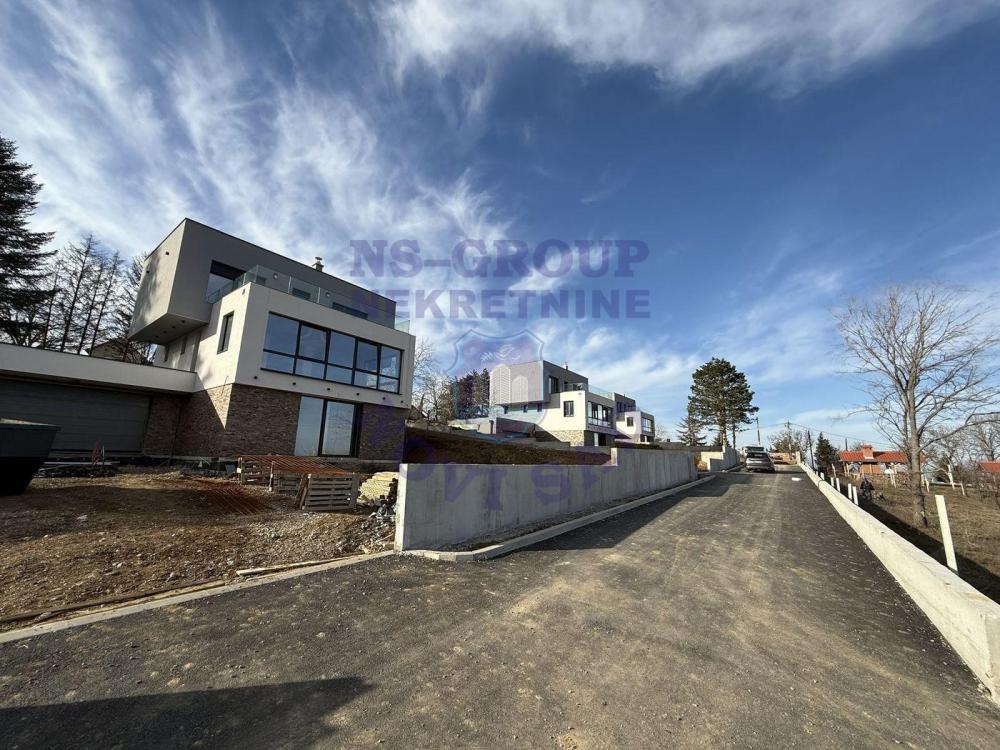 Slika 1 -  Kuća na prodaju,  308 m2, 515.000€