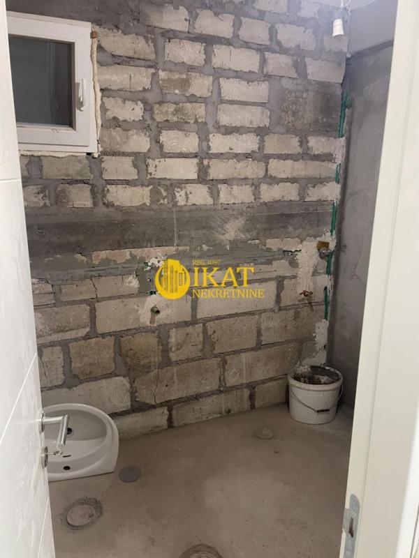 Slika 9 - Vojvode Stepe,  Lokal za izdavanje, 82m2, 700€