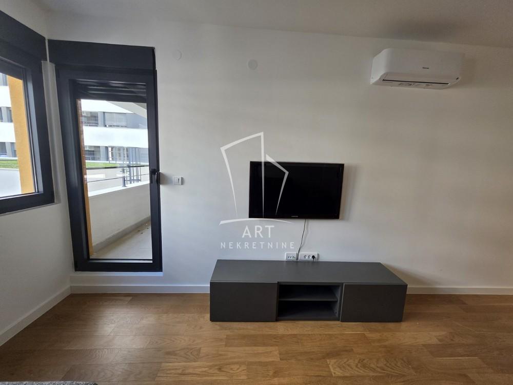Slika 1 - Kneza Višeslava, Dvosoban stan za izdavanje, 45m2, 650€