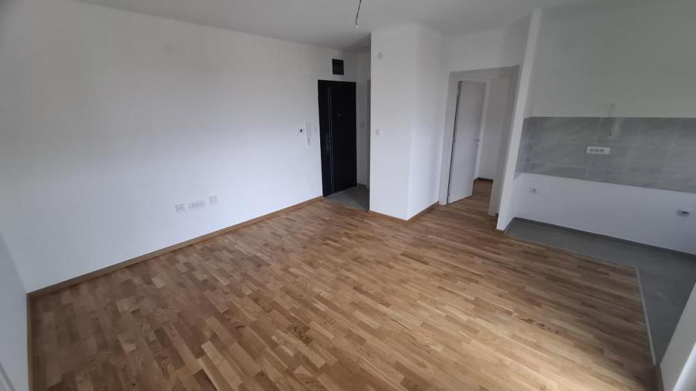 Slika 1 - Dvoiposoban stan za izdavanje, 48m2, 400€