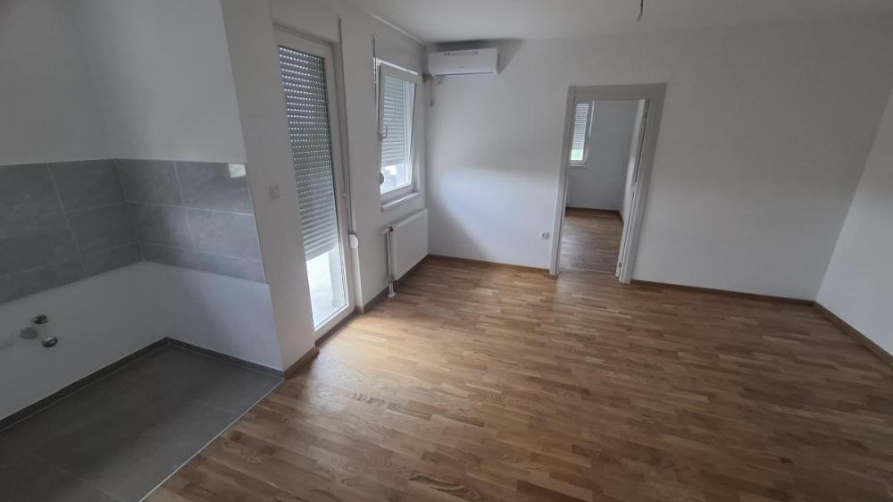 Slika 3 - Dvoiposoban stan za izdavanje, 48m2, 400€
