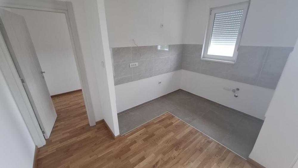 Slika 2 - Dvoiposoban stan za izdavanje, 48m2, 400€