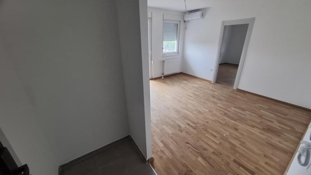 Slika 5 - Dvoiposoban stan za izdavanje, 48m2, 400€