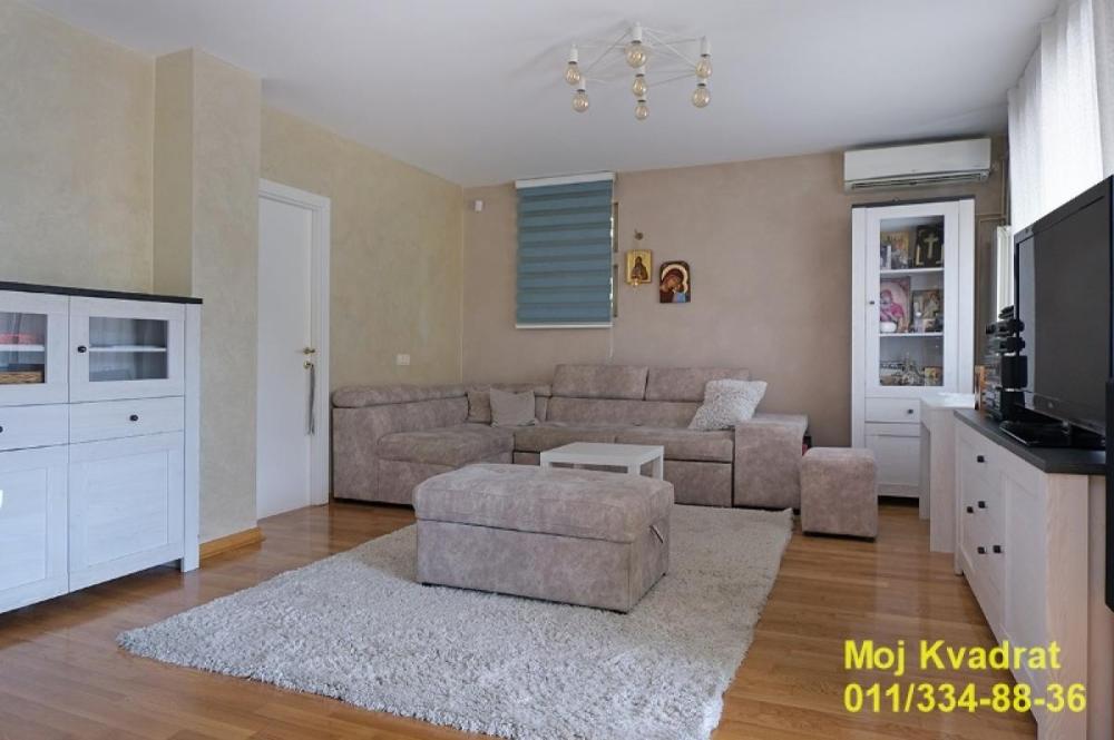 Slika 1 - Četvorosoban stan na prodaju, 160m2, 370.000€