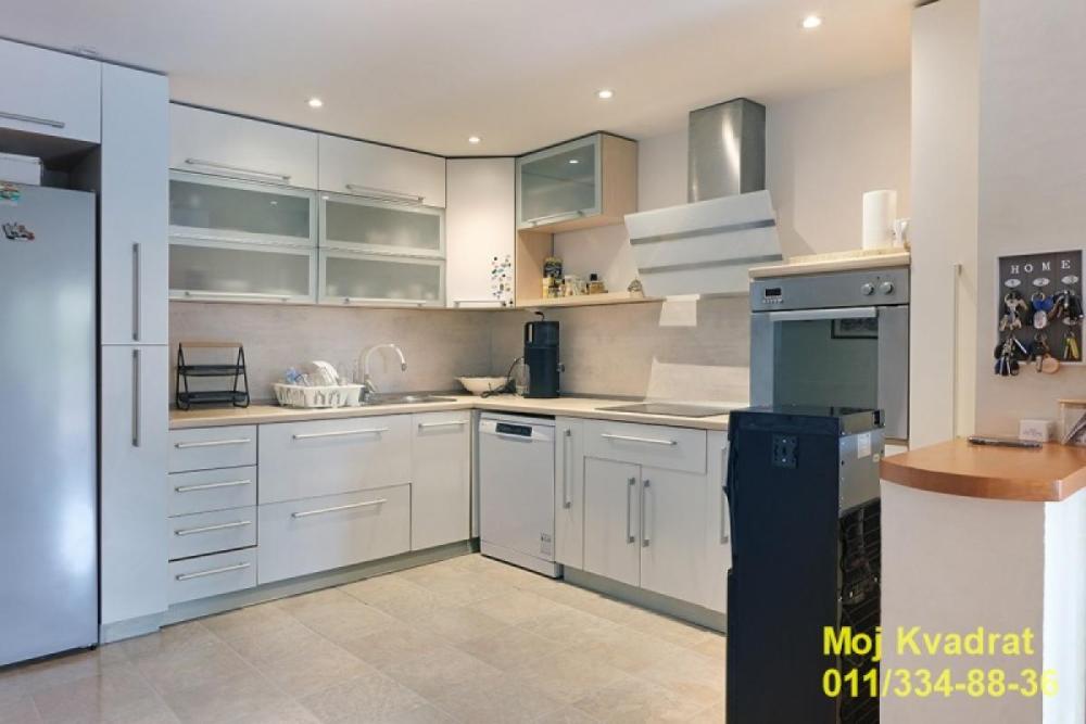 Slika 3 - Četvorosoban stan na prodaju, 160m2, 370.000€