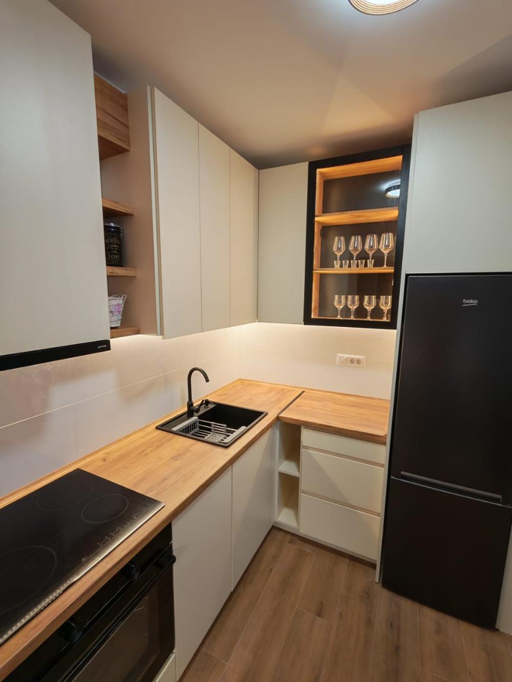 Slika 3 - Bulevar oslobođenja, Trosoban stan za izdavanje, 77m2, 1.300€