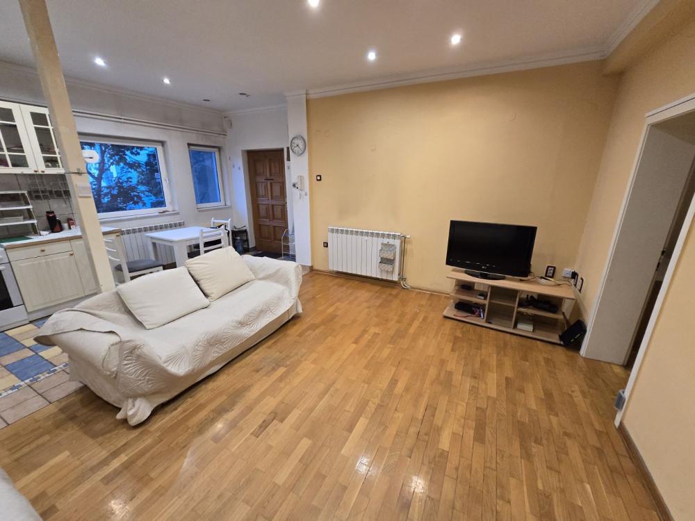 Slika 1 - Ivankovačka, Trosoban stan za izdavanje, 80m2, 550€