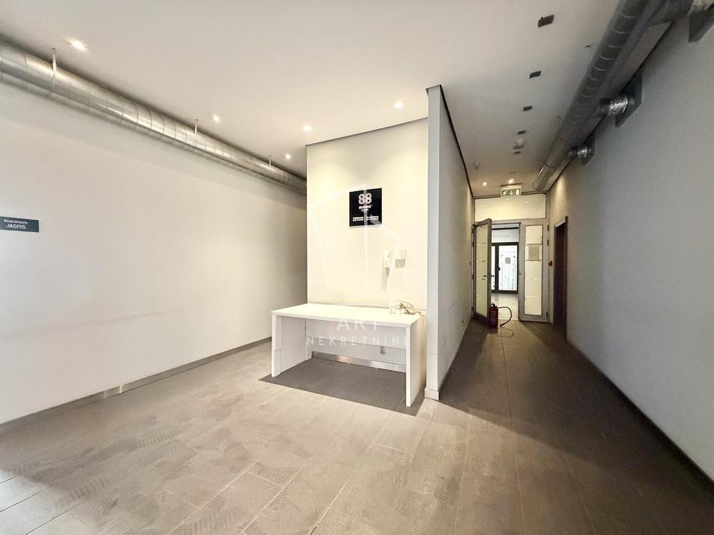 Slika 9 - Takovska,  Lokal za izdavanje, 201m2, 2.400€