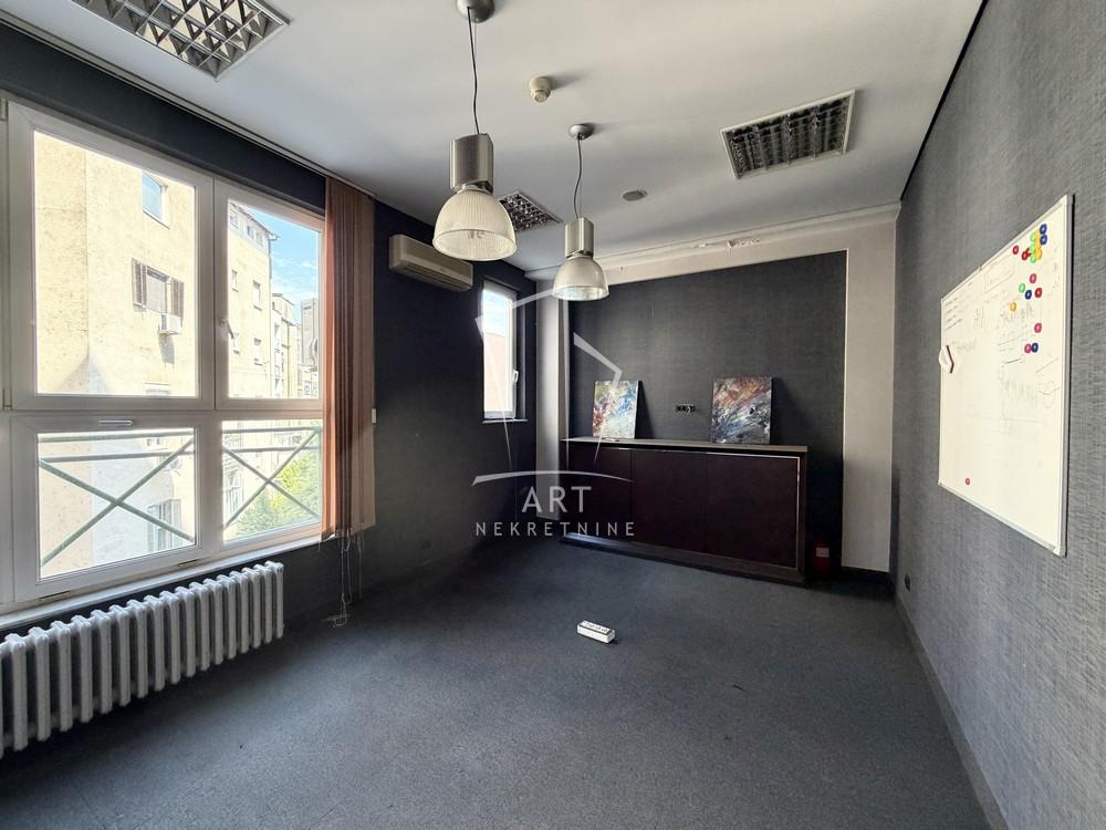 Slika 5 - Takovska,  Lokal za izdavanje, 201m2, 2.400€