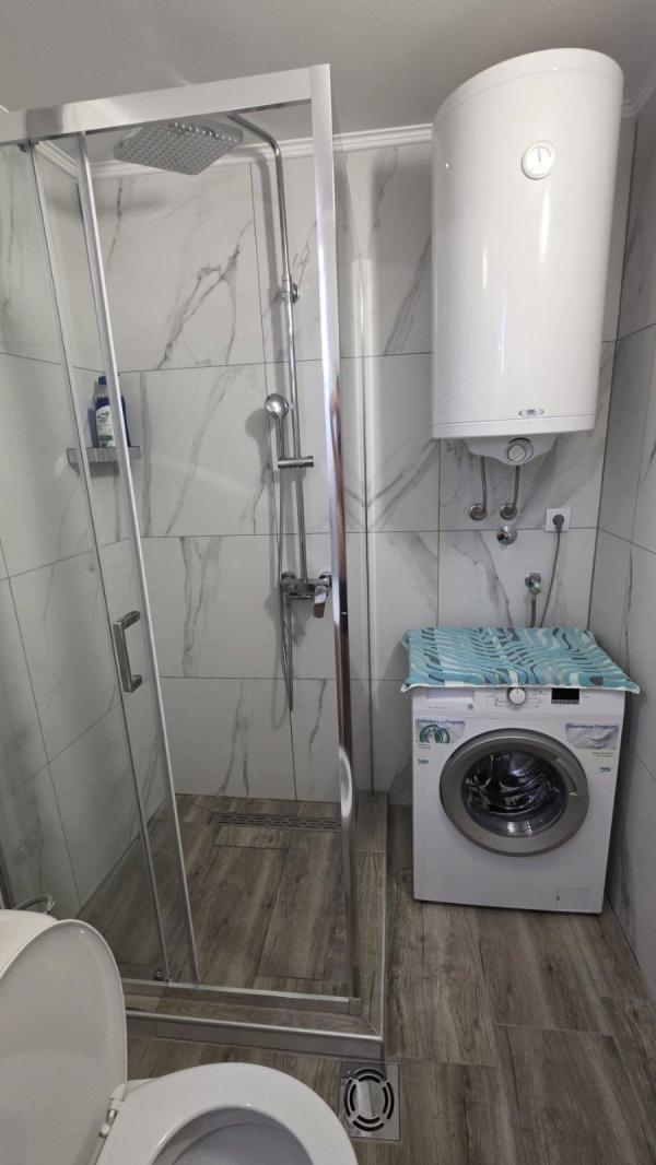 Slika 10 - Miće Popovića, Dvosoban stan za izdavanje, 59m2, 800€