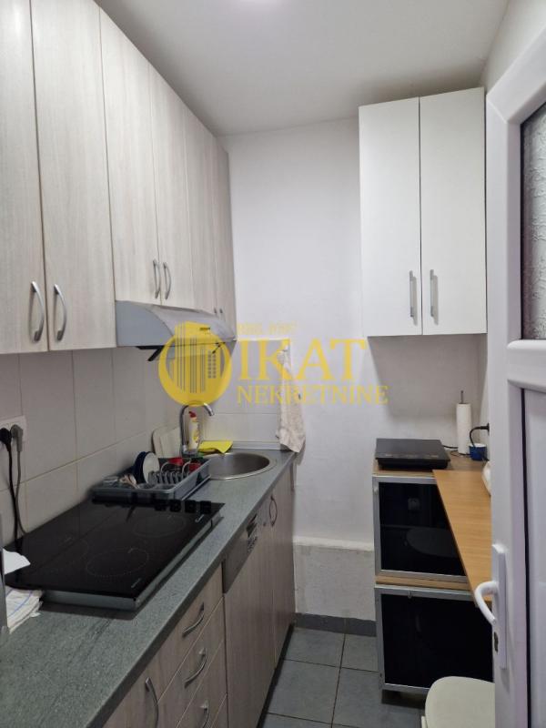 Slika 4 - Bulevar Kralja Aleksandra,  Lokal na prodaju, 98m2, 150.000€