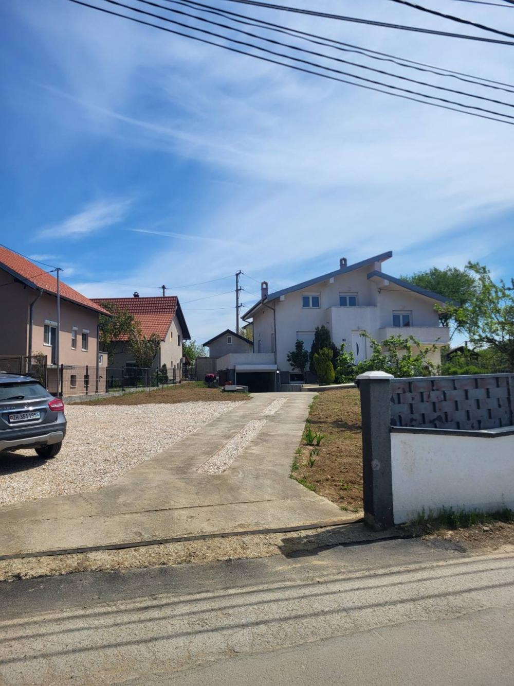 Slika 1 - Maje Dimitrijević,  Kuća za izdavanje, 160m2, 1.500€
