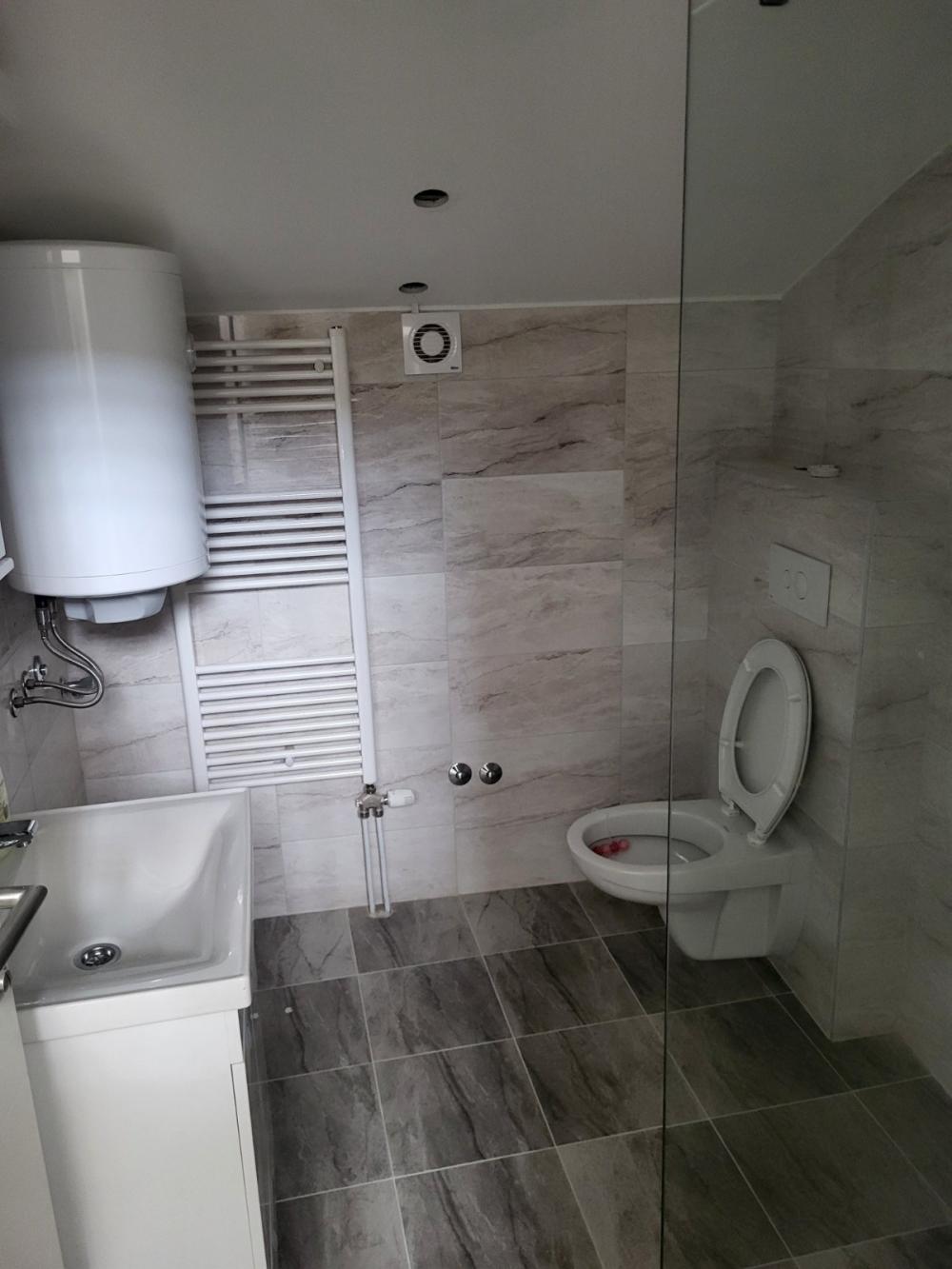 Slika 10 - Maje Dimitrijević,  Kuća za izdavanje, 160m2, 1.500€