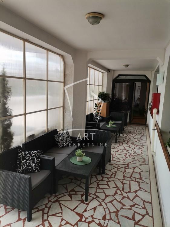 Slika 5 - Darinke Jevrić,  Kuća za izdavanje, 165m2, 6.000€
