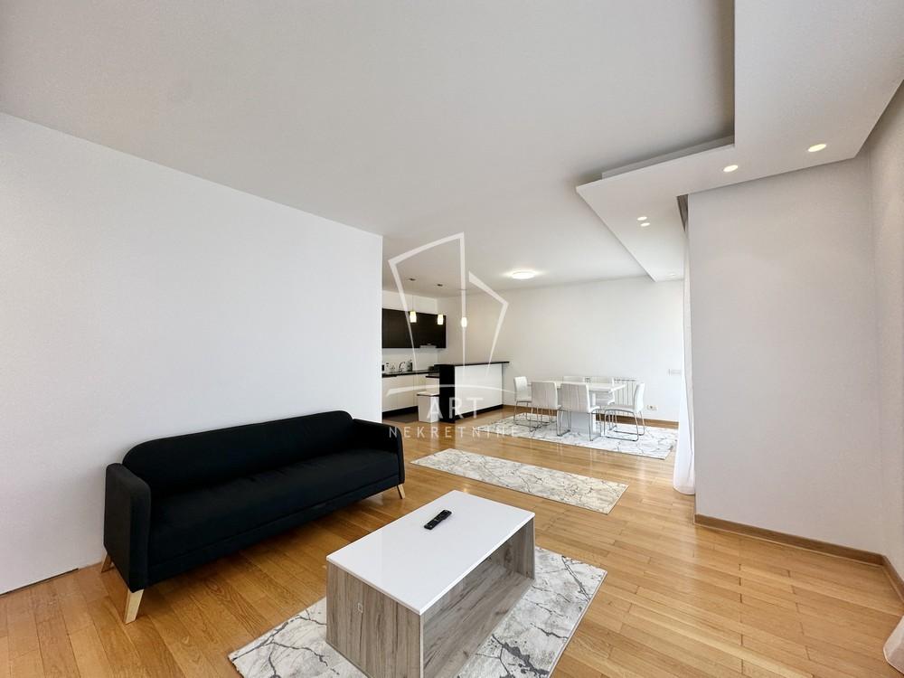 Slika 4 - Krupanjska, Petosoban stan za izdavanje, 135m2, 2.100€