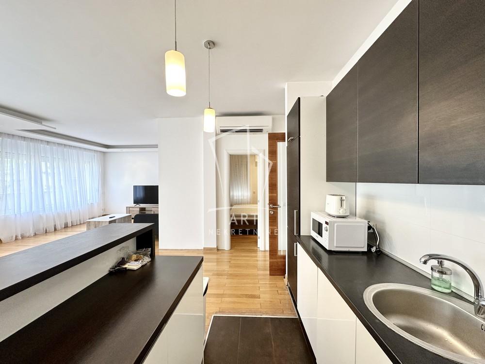 Slika 7 - Krupanjska, Petosoban stan za izdavanje, 135m2, 2.100€