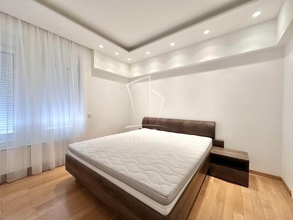 Slika 8 - Krupanjska, Petosoban stan za izdavanje, 135m2, 2.100€