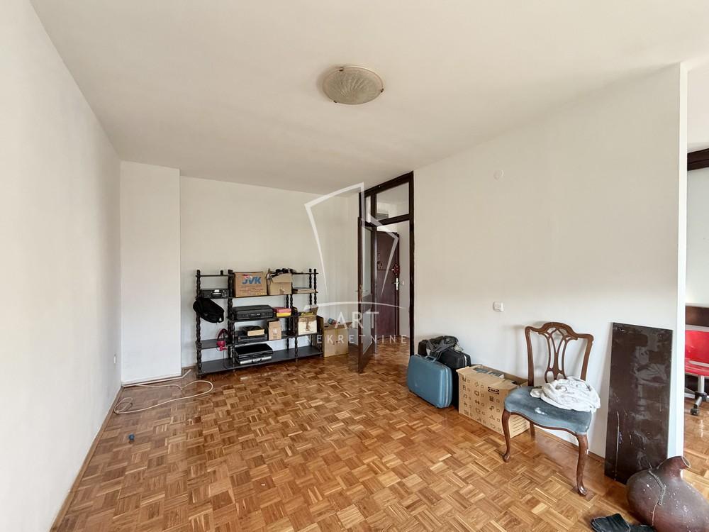 Slika 1 - Vidovdanska, Četvorosoban stan na prodaju, 77m2, 350.000€