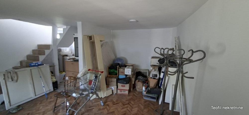 Slika 3 - Bulevar despota Stefana,  Kuća na prodaju, 61m2, 250.000€