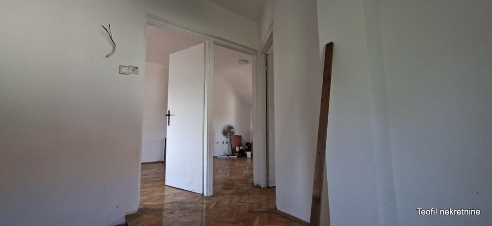 Slika 6 - Bulevar despota Stefana,  Kuća na prodaju, 61m2, 250.000€