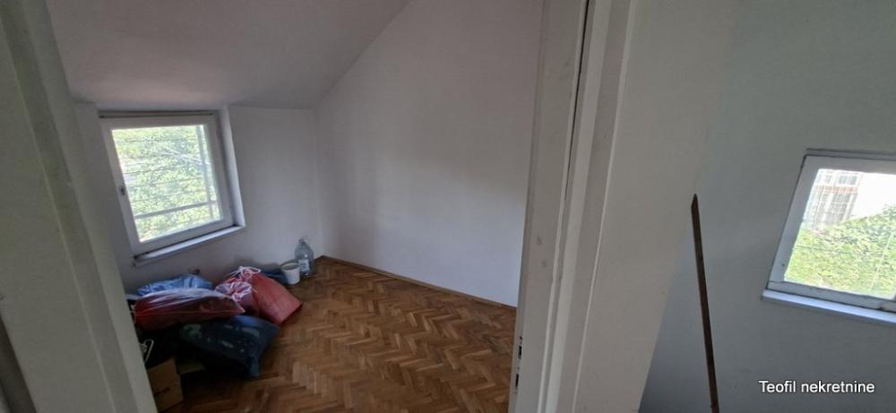 Slika 8 - Bulevar despota Stefana,  Kuća na prodaju, 61m2, 250.000€